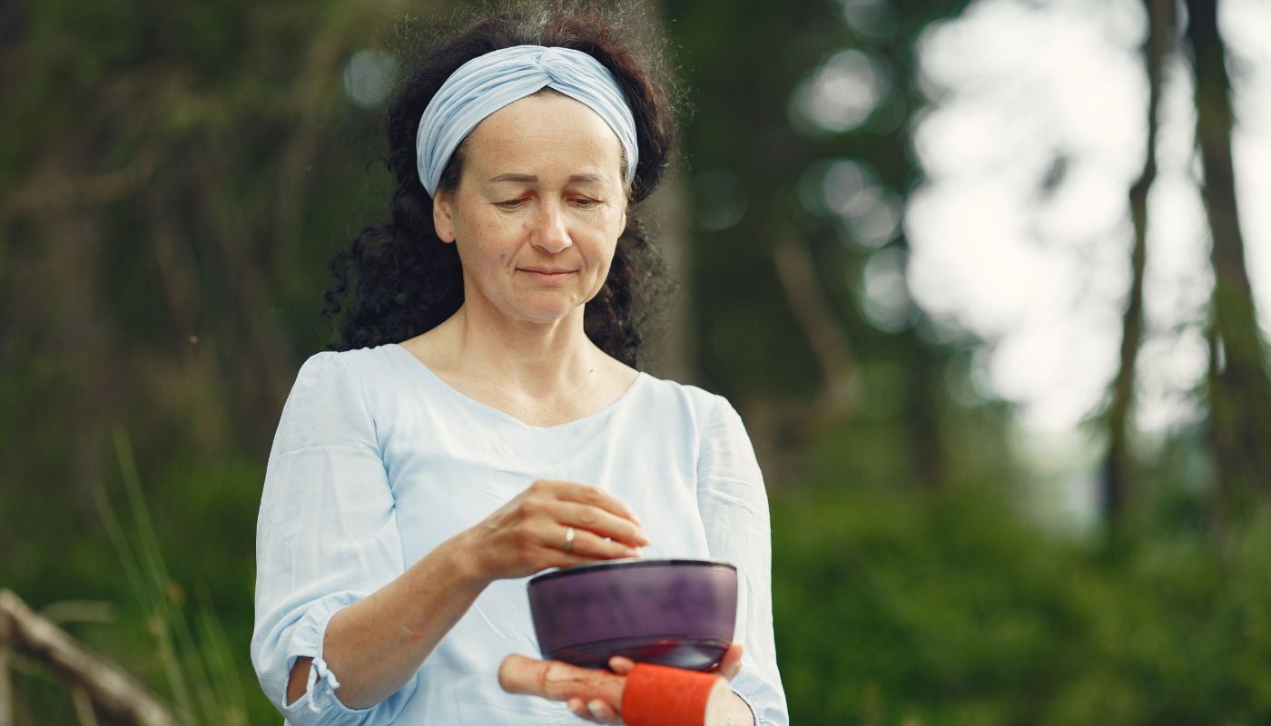 Best Lotion for Menopausal Dry Skin on Face: Hormone-Responsive Formulations