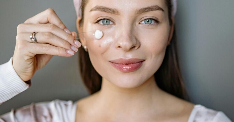 anti ageing eye serum