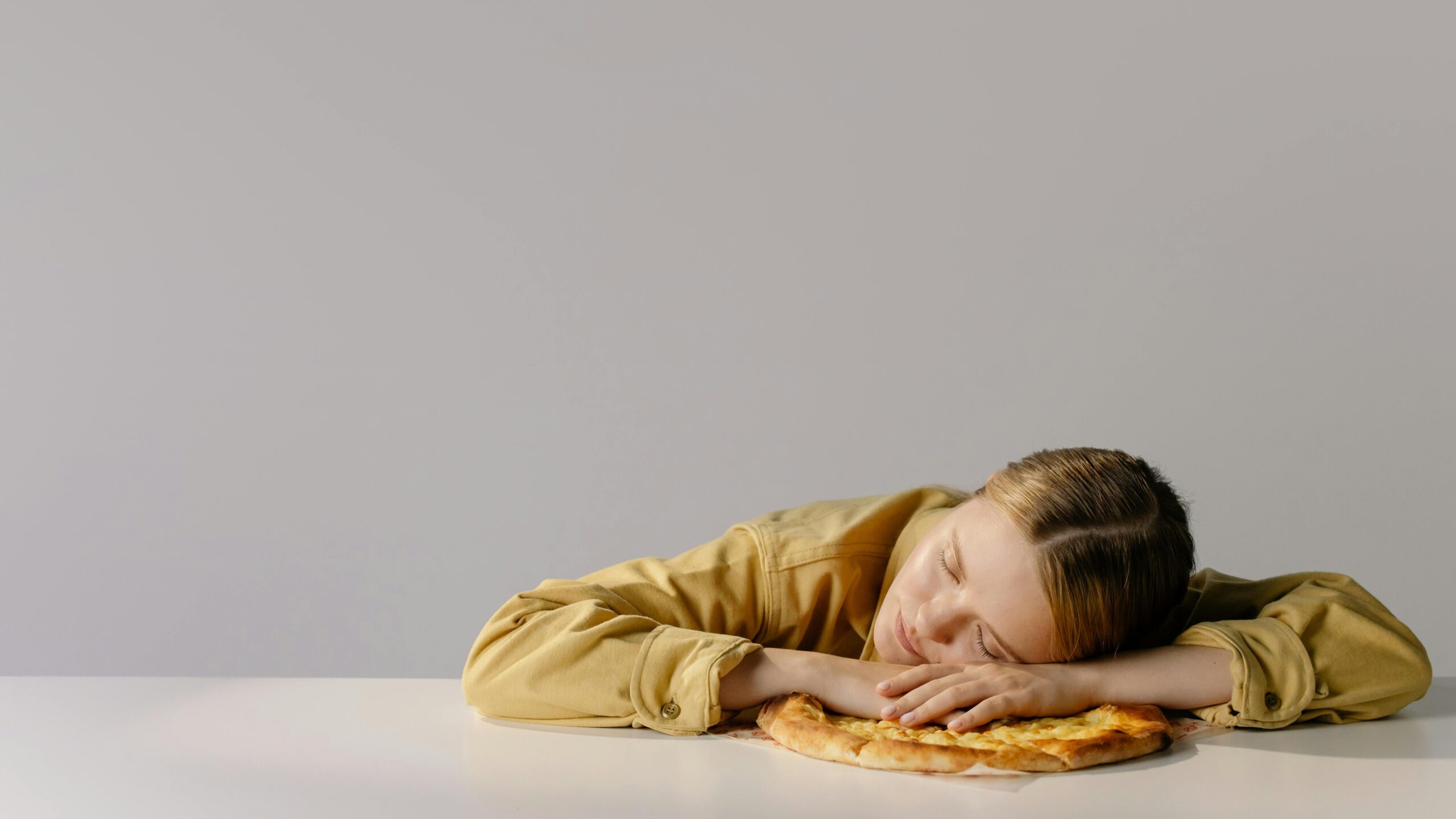 does weight loss happen during sleep